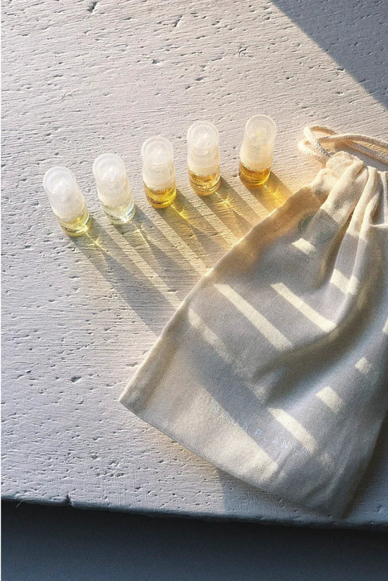 Treat yourself to a little sample set of natural perfumes by Lingua Planta.