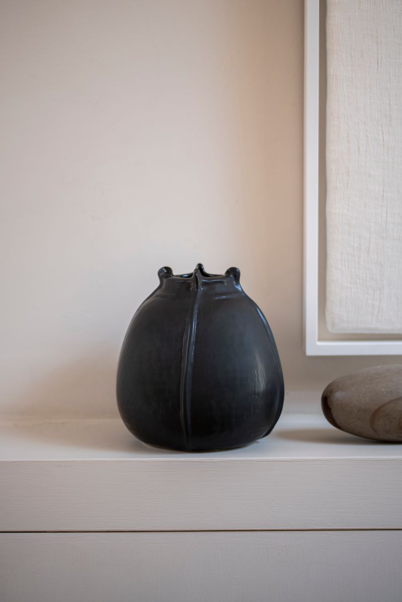 Black Jar With Lid, Charcoal Black Pottery Handmade Ceramic Round Lidded  Jar 