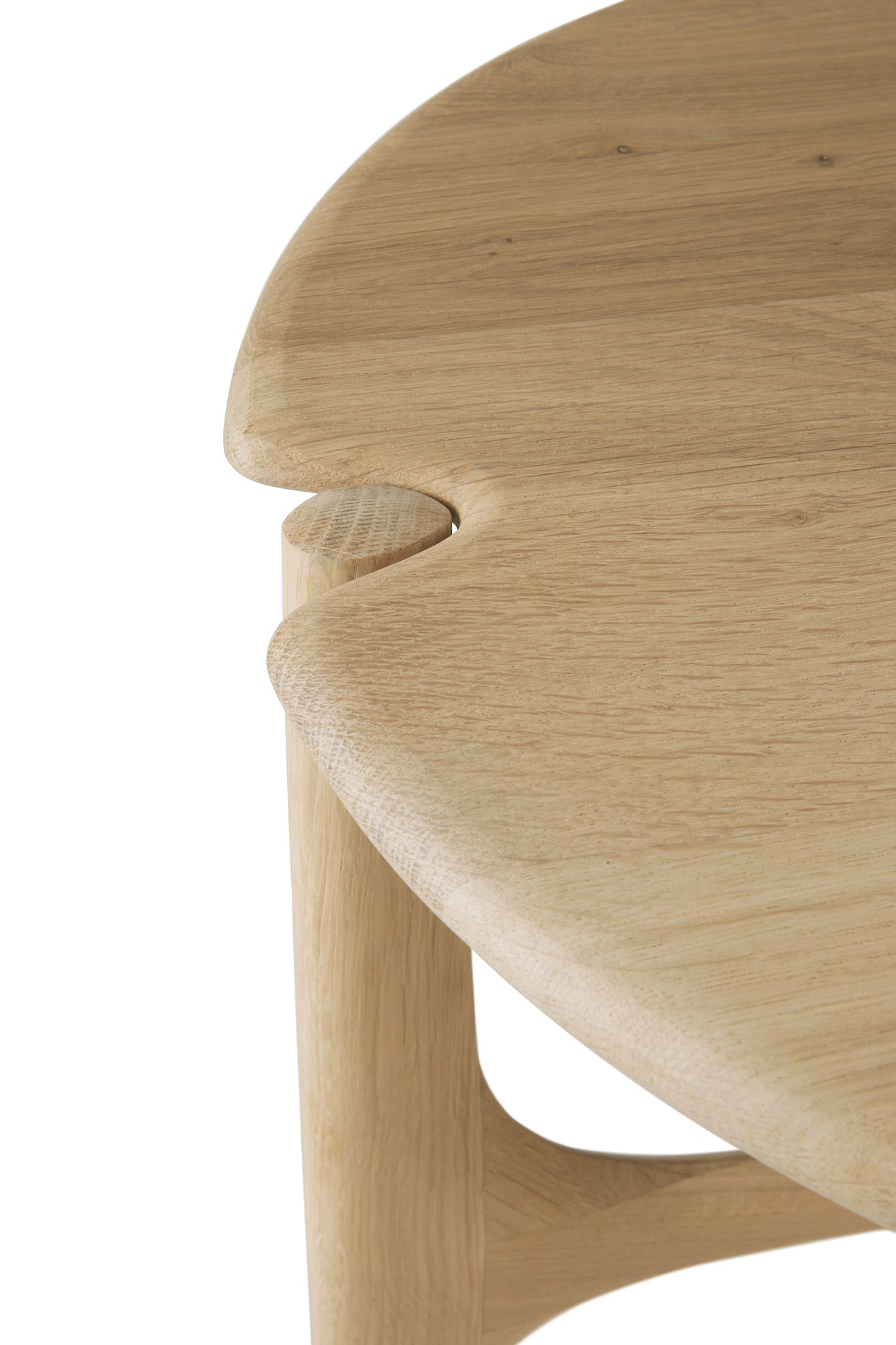PI Side Table Oak detail photo