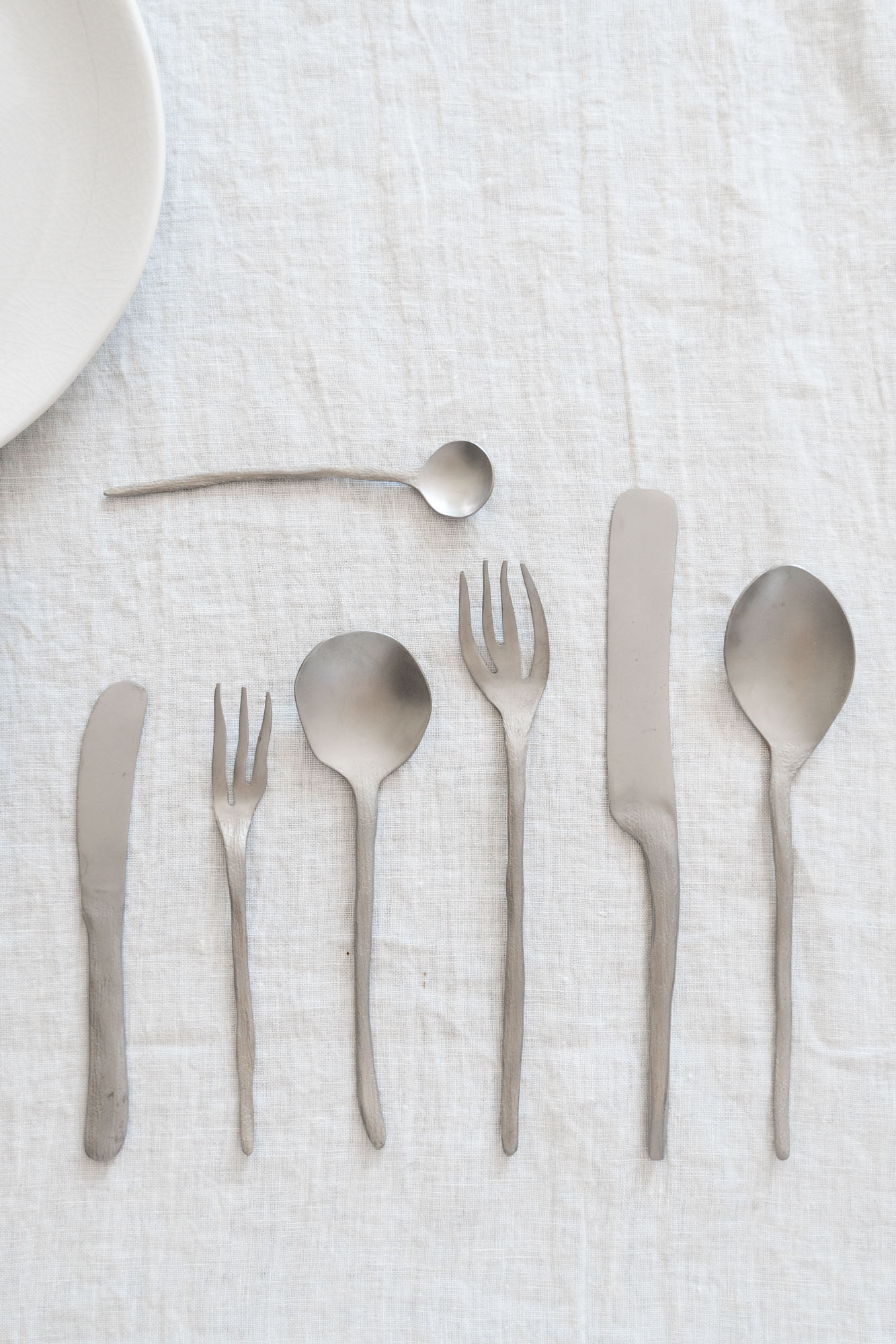 The Flora Vulgaris unique cutlery set by Roos Van de Velde. Serax at Enter The Loft.