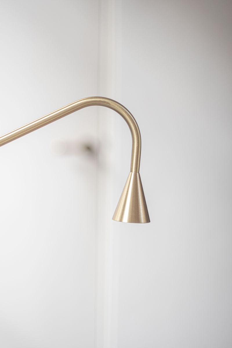 Close-up of the Austere Table Lamp in Brushed Brass by Trizo21.