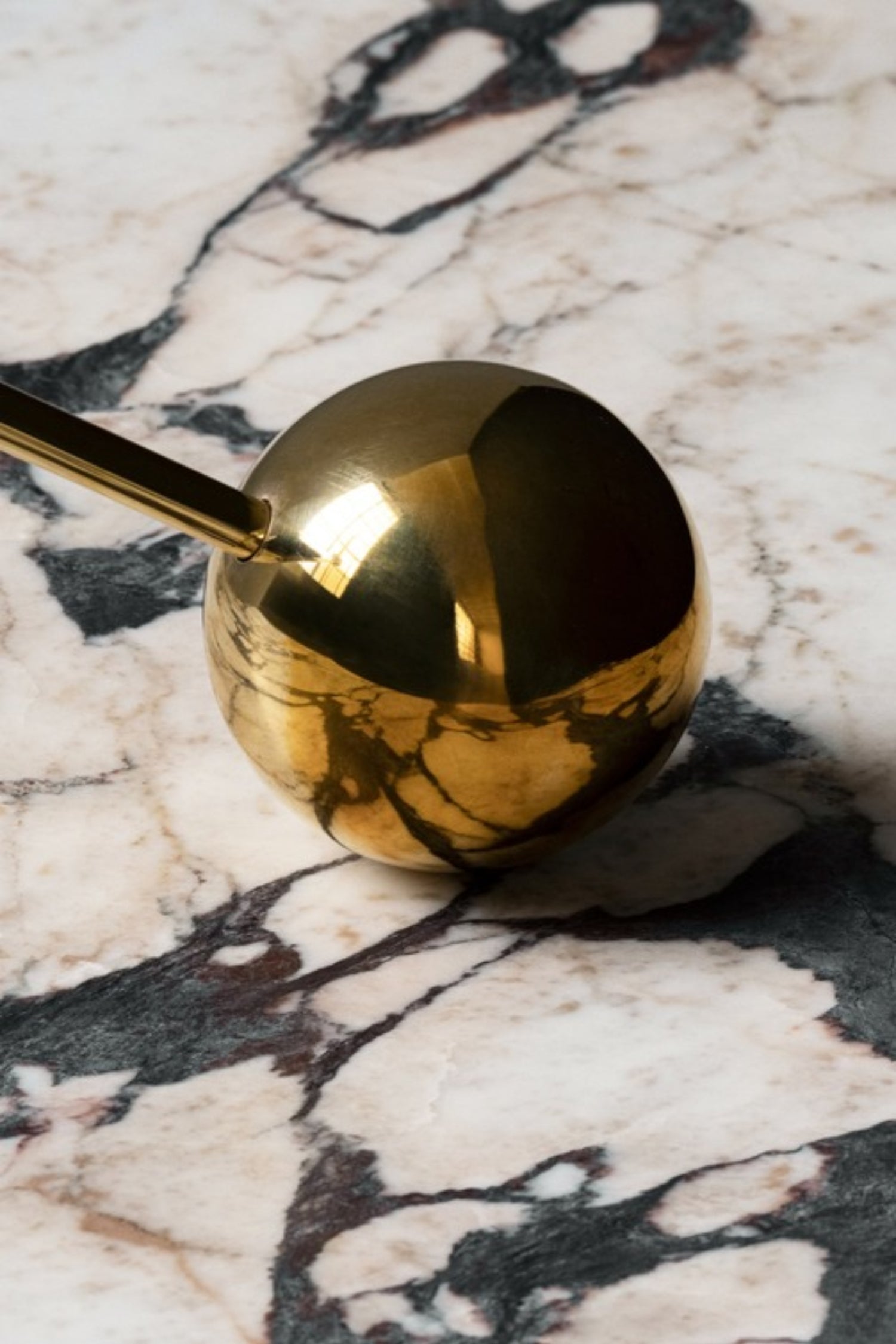 Interconnect Candle Holder Brass by Colin King for Audo detail photo 2