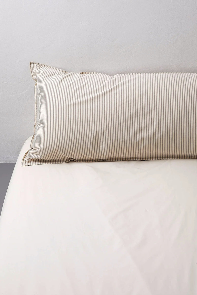 bedMATE Cotton Pillowcase Brown/Ecru 2