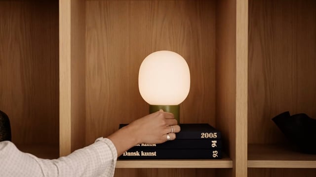 Video of the JWDA Table Lamp Portable by Menu