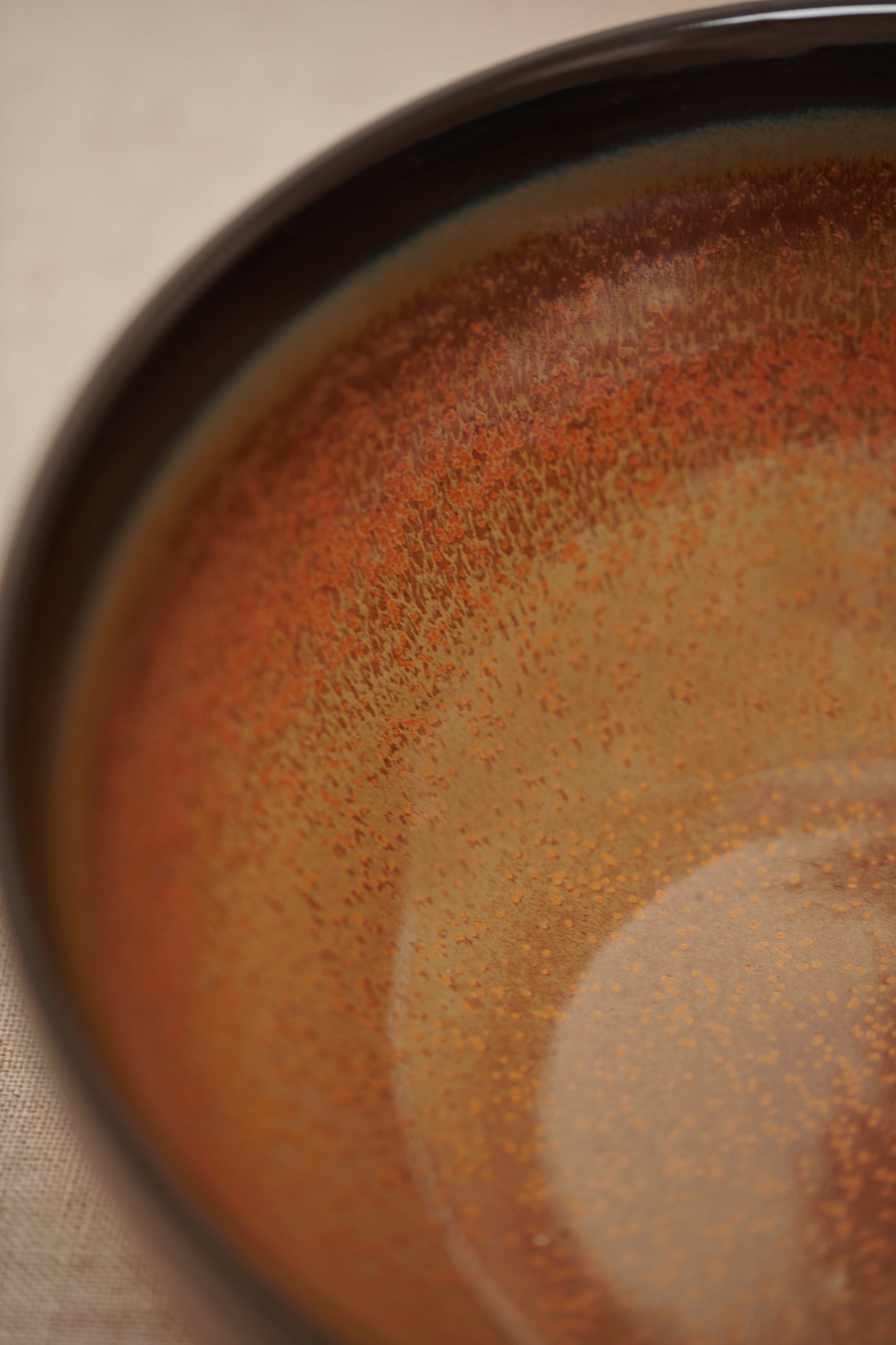 surface Ceramic Brown bowl by Sergio Herman for serax detail photo