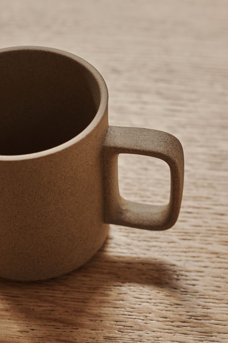 Mug Natural by Hasami Porcelain detail photo