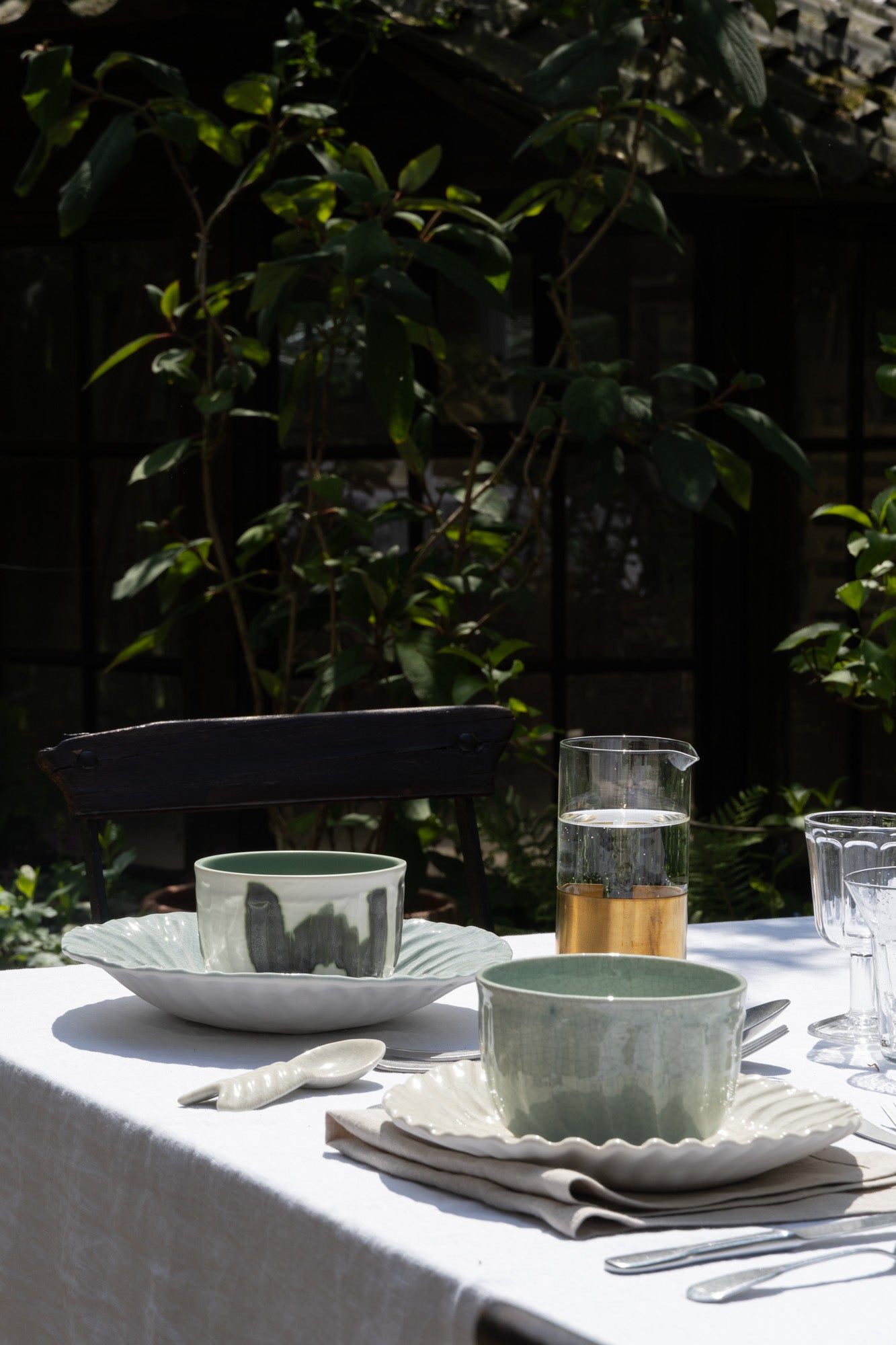 Dashi Bowl Green in outdoors table setting.