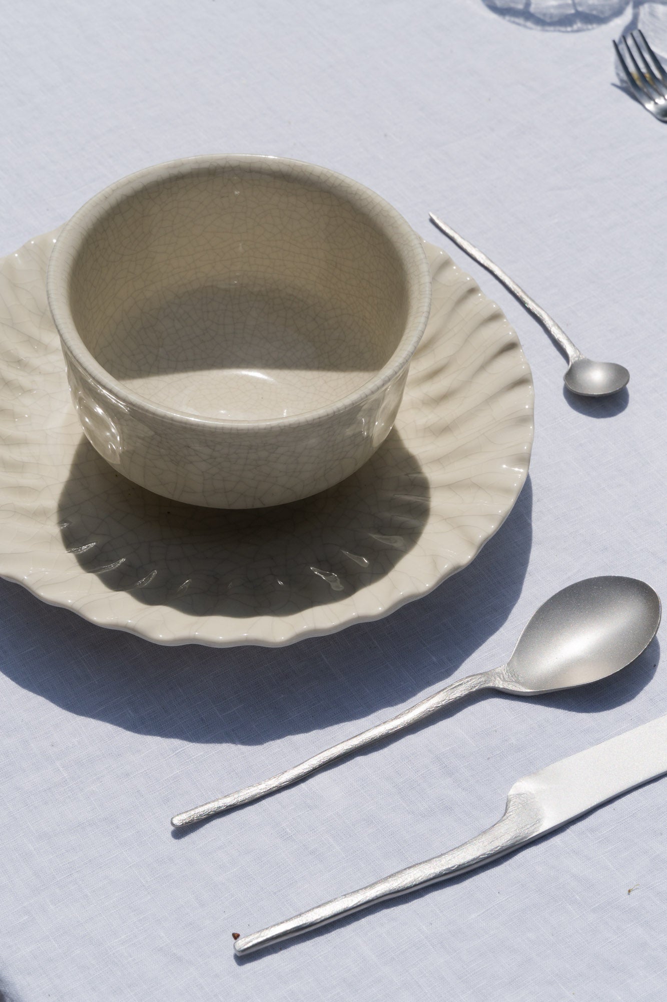 Dashi Plate White Crackled Glaze and cup by Jars Ceramistes