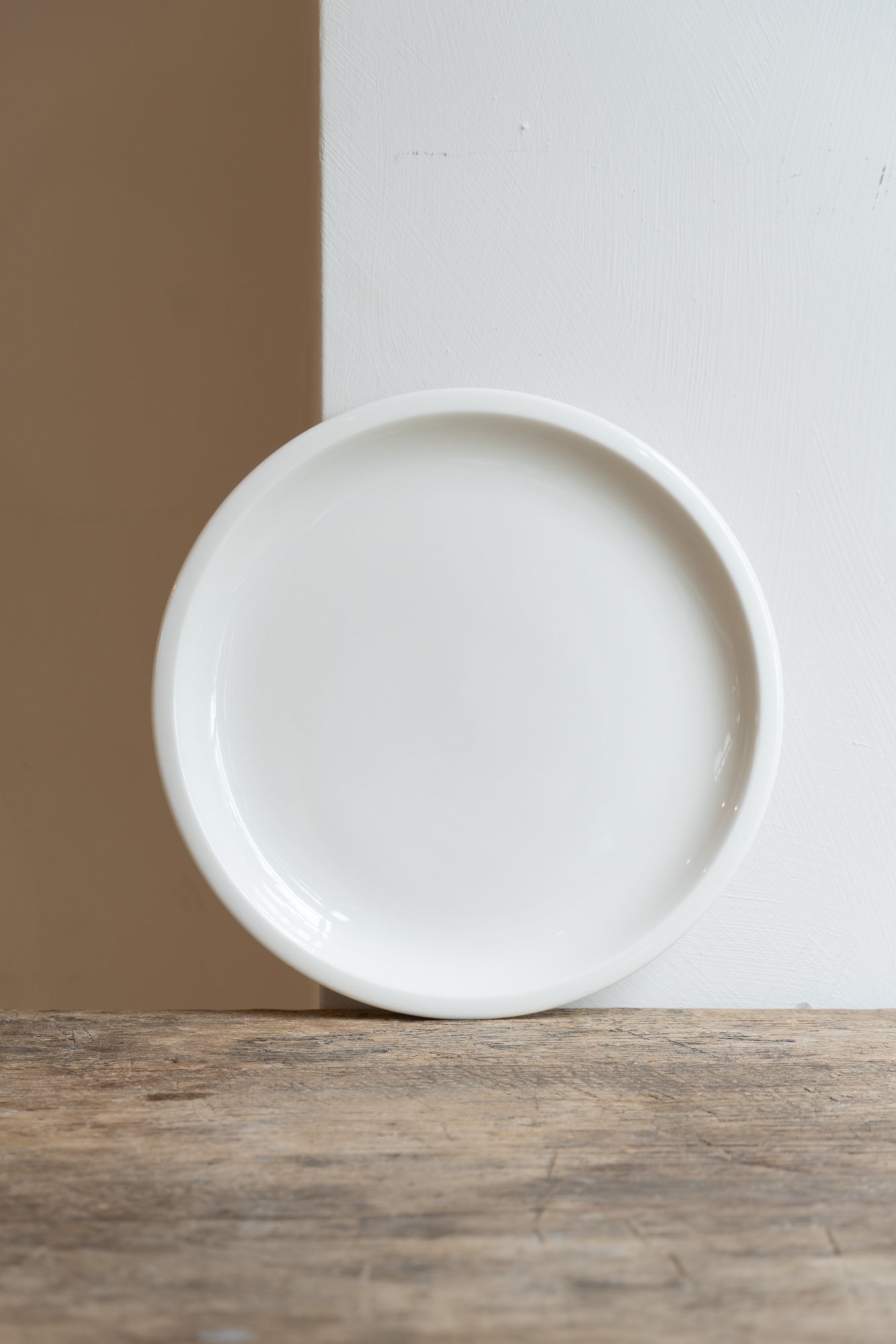Front view of the Antibes Plate White (24 cm) by Jars Ceramistes.