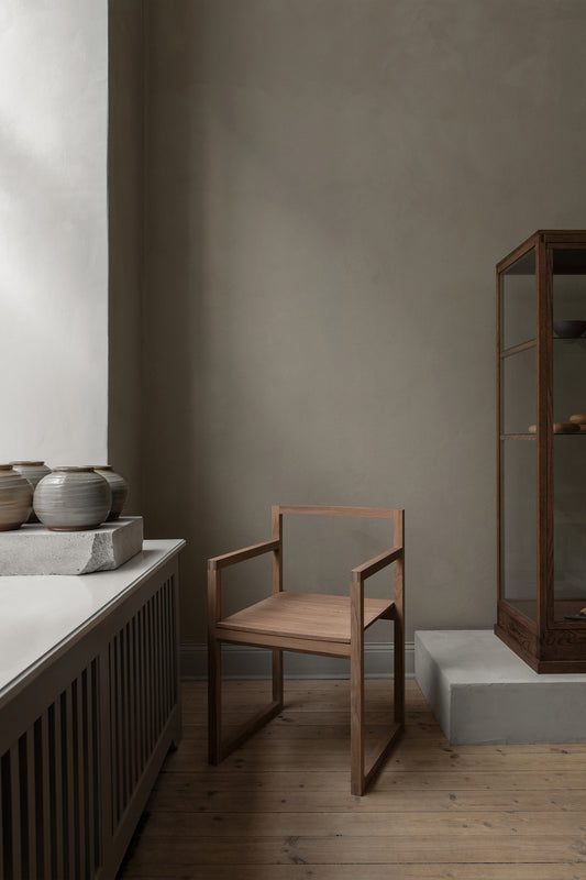 Outline Chair 01 by Bonni Bonne, an Oak wooden chair with Japanese design influence
