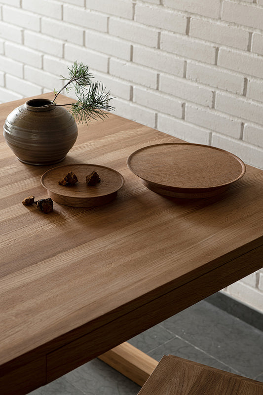 Oak Platter by Bonni Bonne, Japanese style plate on table