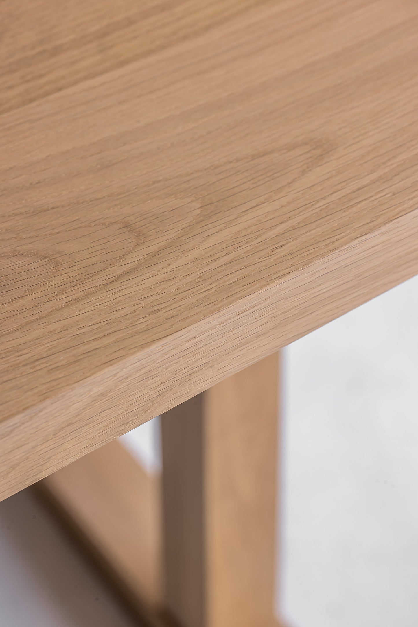 Detail shot of the thick solid oak tabletop.