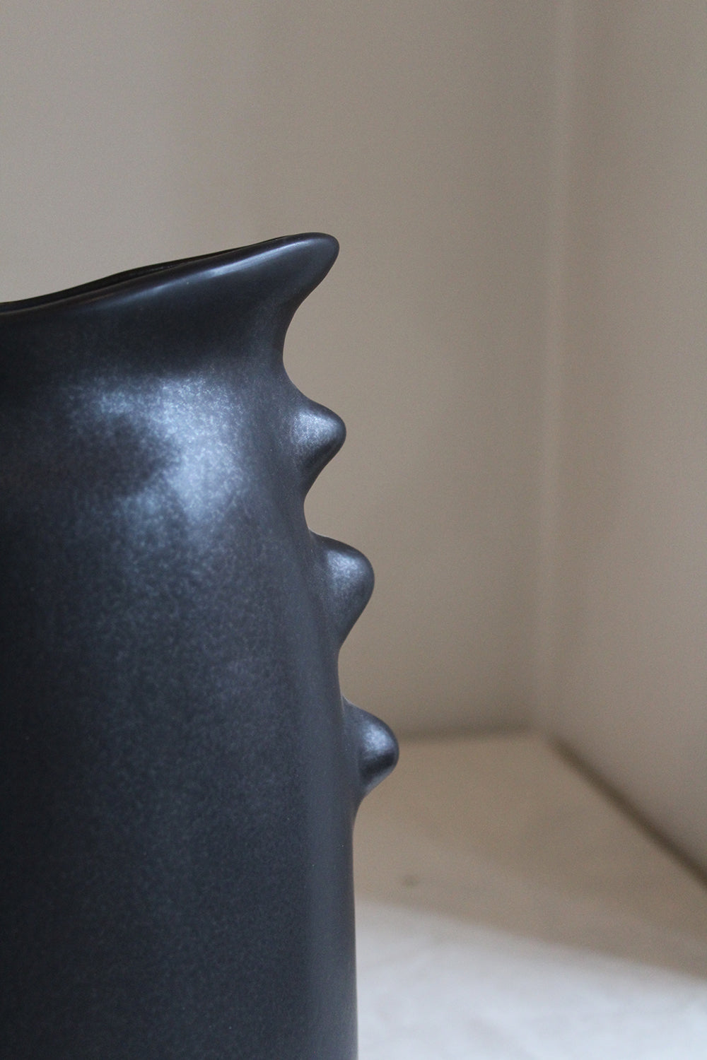 Details of the Ovide Vase by Jars Ceramistes.