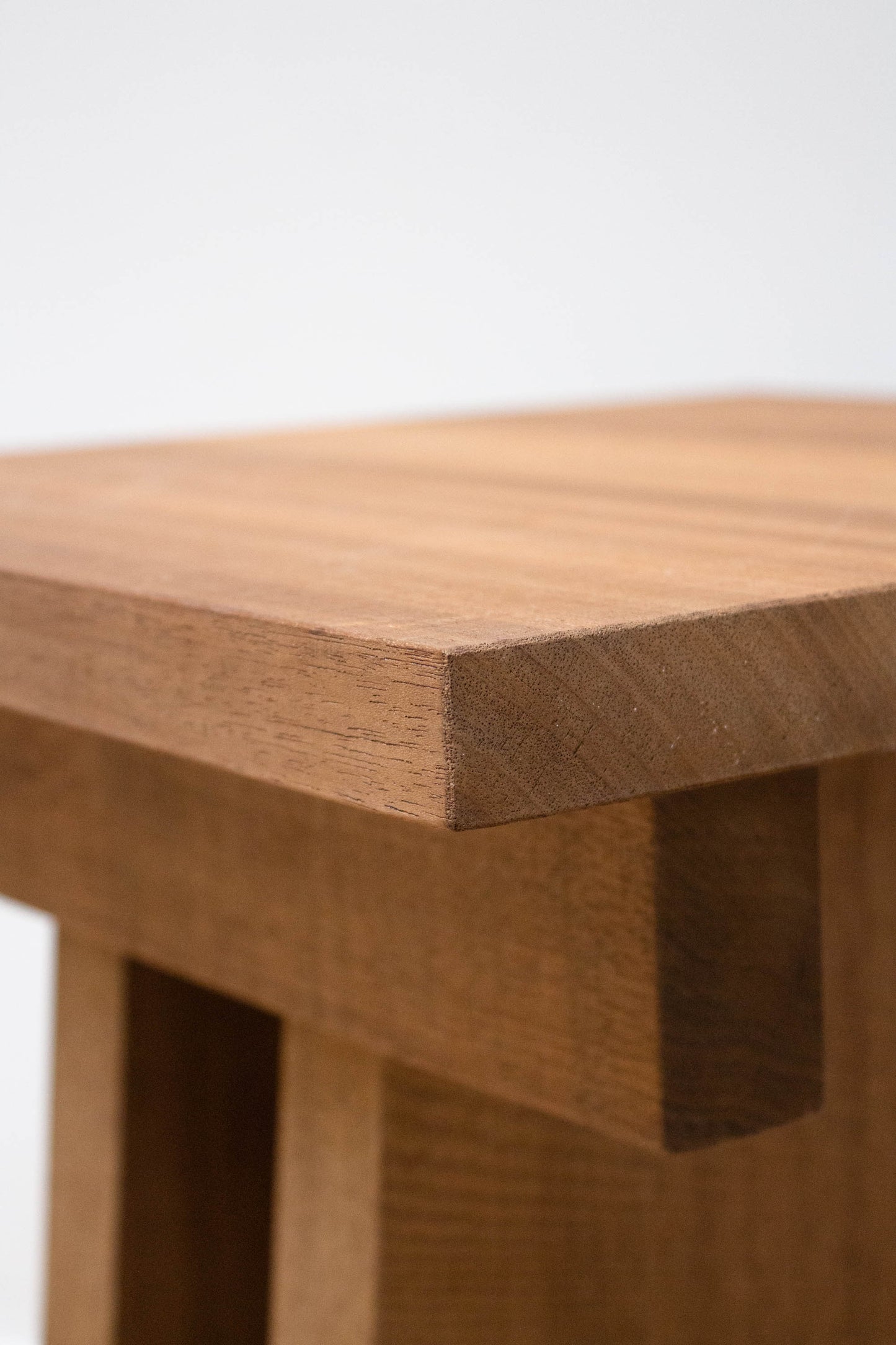 Details of the woodwork of the Kombinat Stool / Nightstand by Heerenhuis.