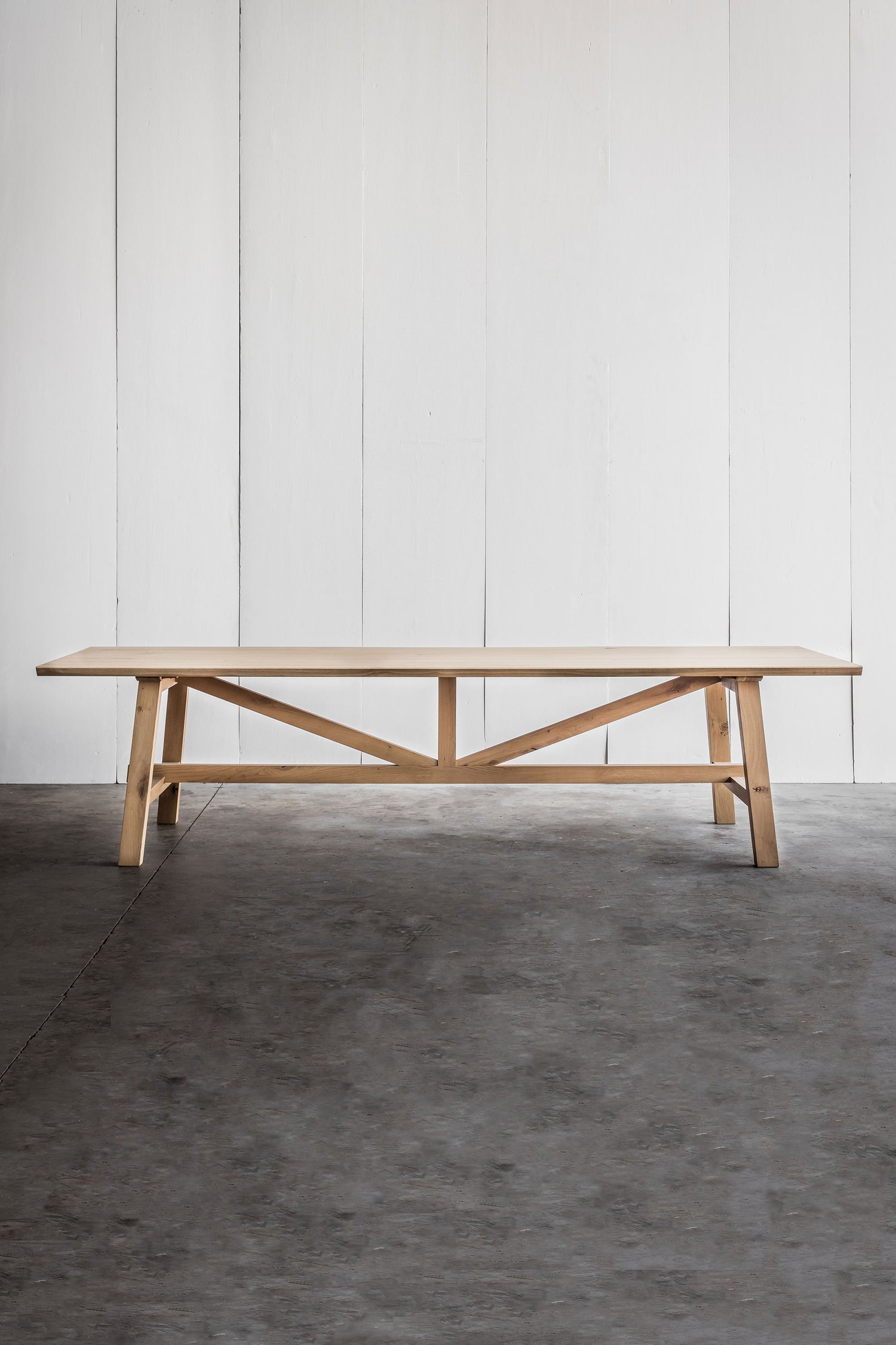 Heerenhuis Larbus Table - handmade wooden design