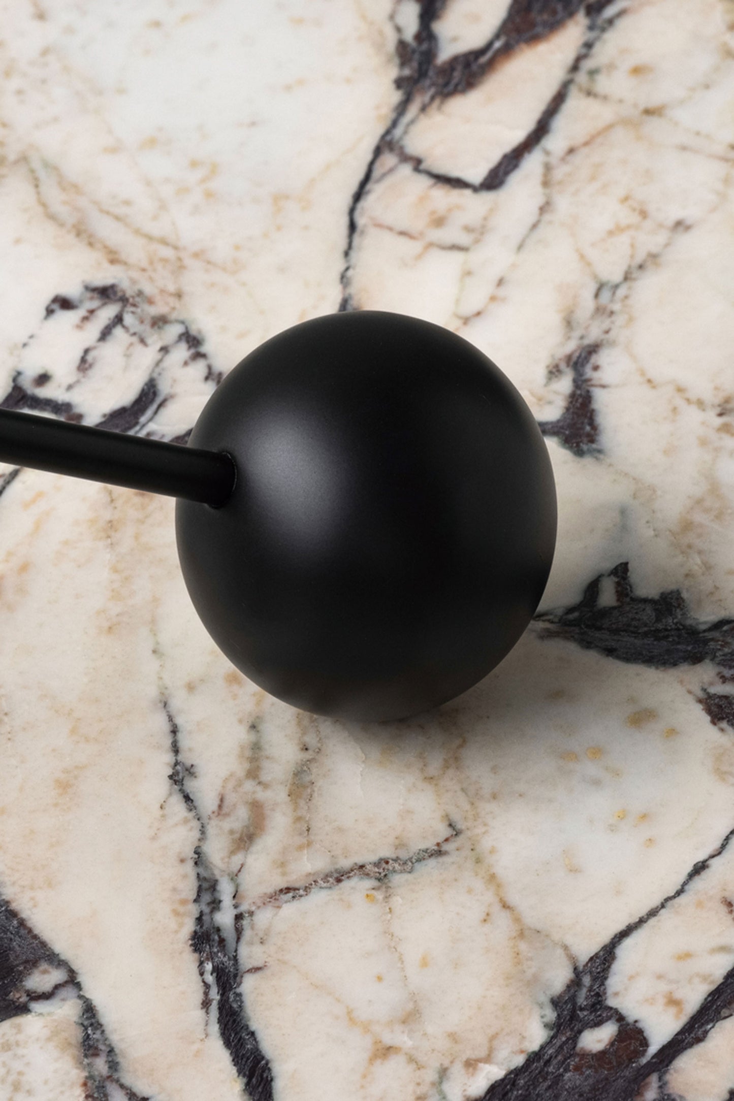 Details Interconnect Candle Holder on marble table