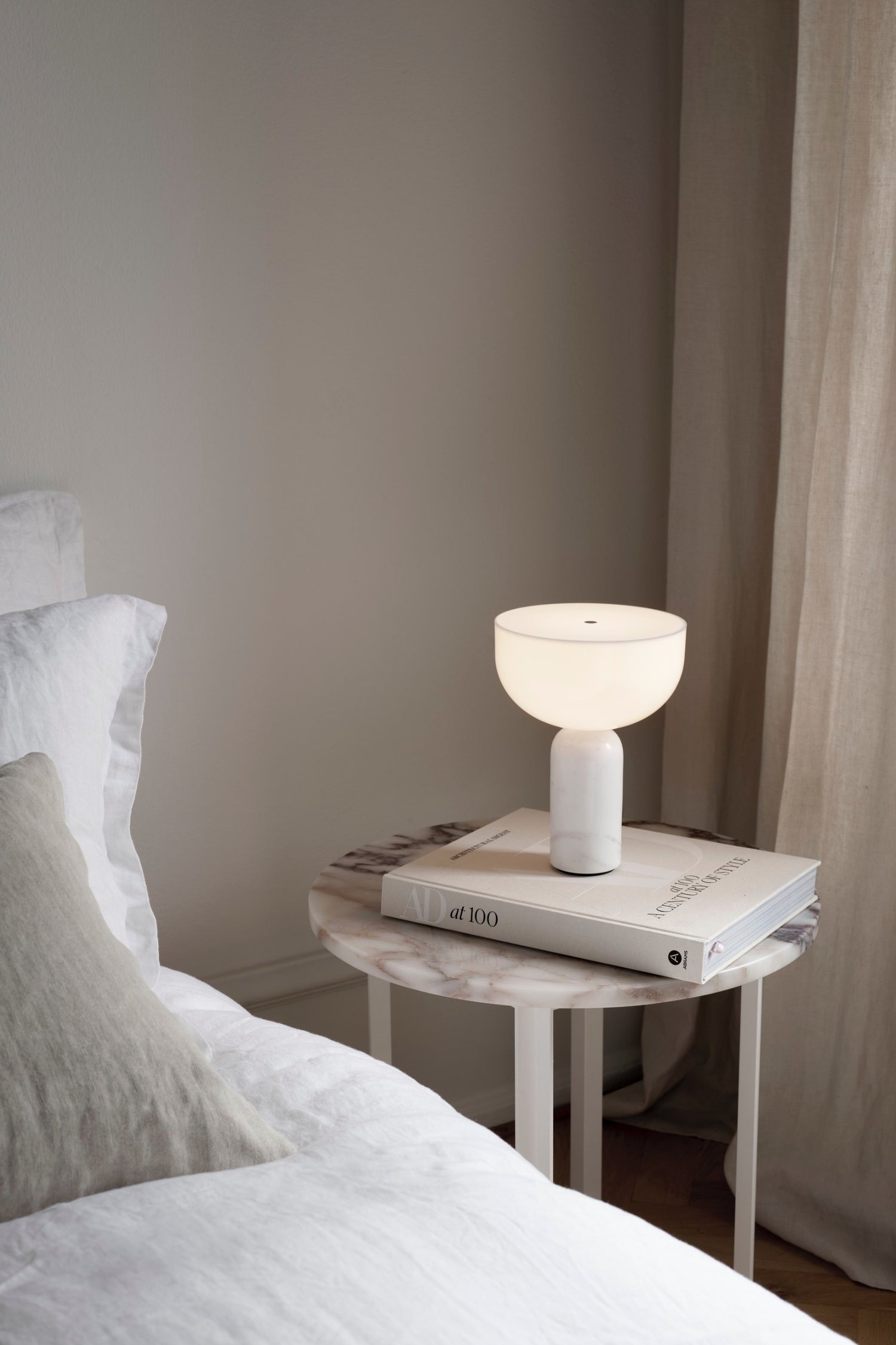 Kizu Table Lamp White Marble