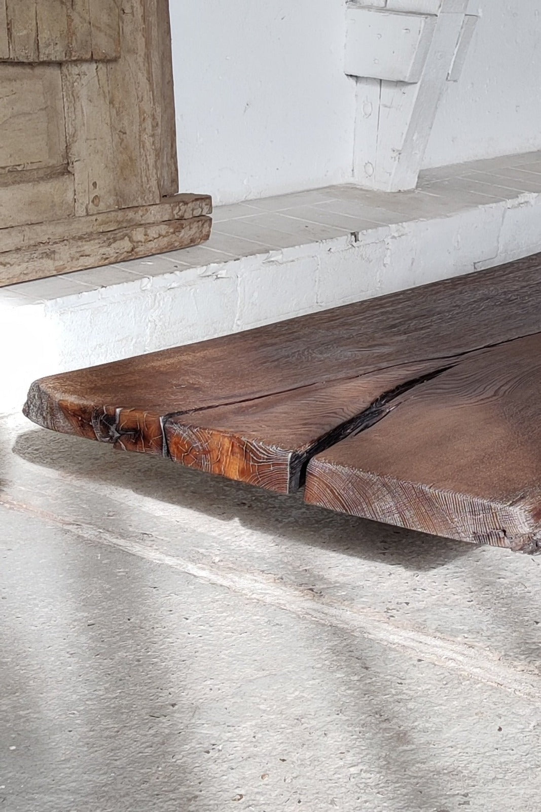 Close-up of the Antique Brown Coffee Table by WDSTCK.