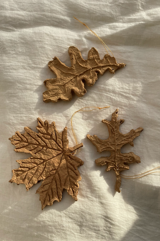 Sustainable Xmas Decoration set of leafs by Nordstjerne.