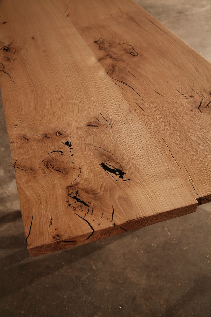 Oak Tabletop detail shot. Wood used by the design house Heerenhuis.